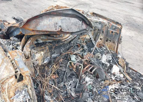 2004 Mercedes-Benz Sl 500 z USA, uszkodzony, nr VIN WDBSK75F14F081942